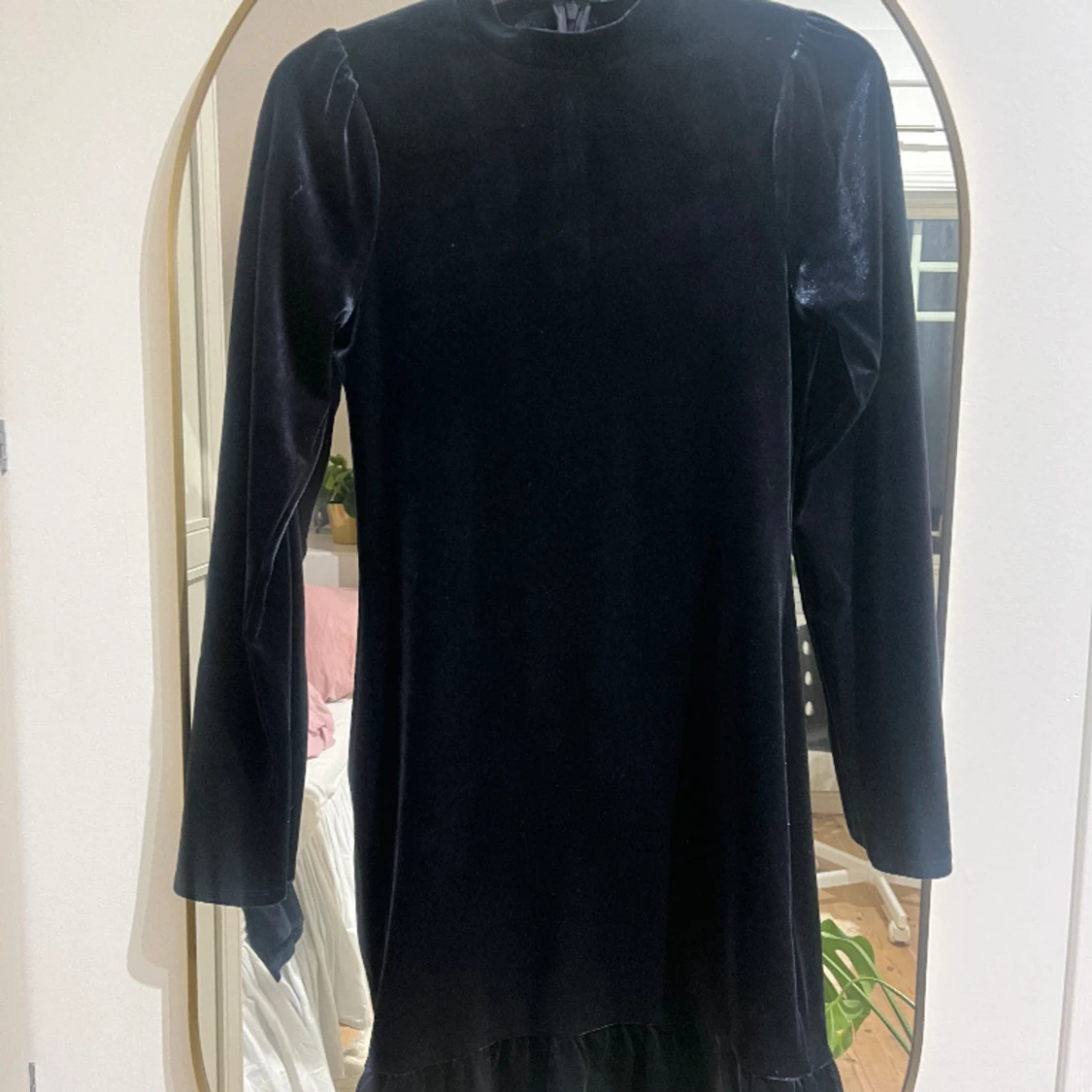 Marinblå Sammetsklänning  - 91