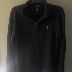 Raffe halfzip  - 10/10 ny