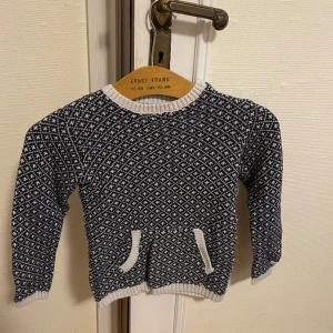 Tröja - Bra skick, använd någon gång 