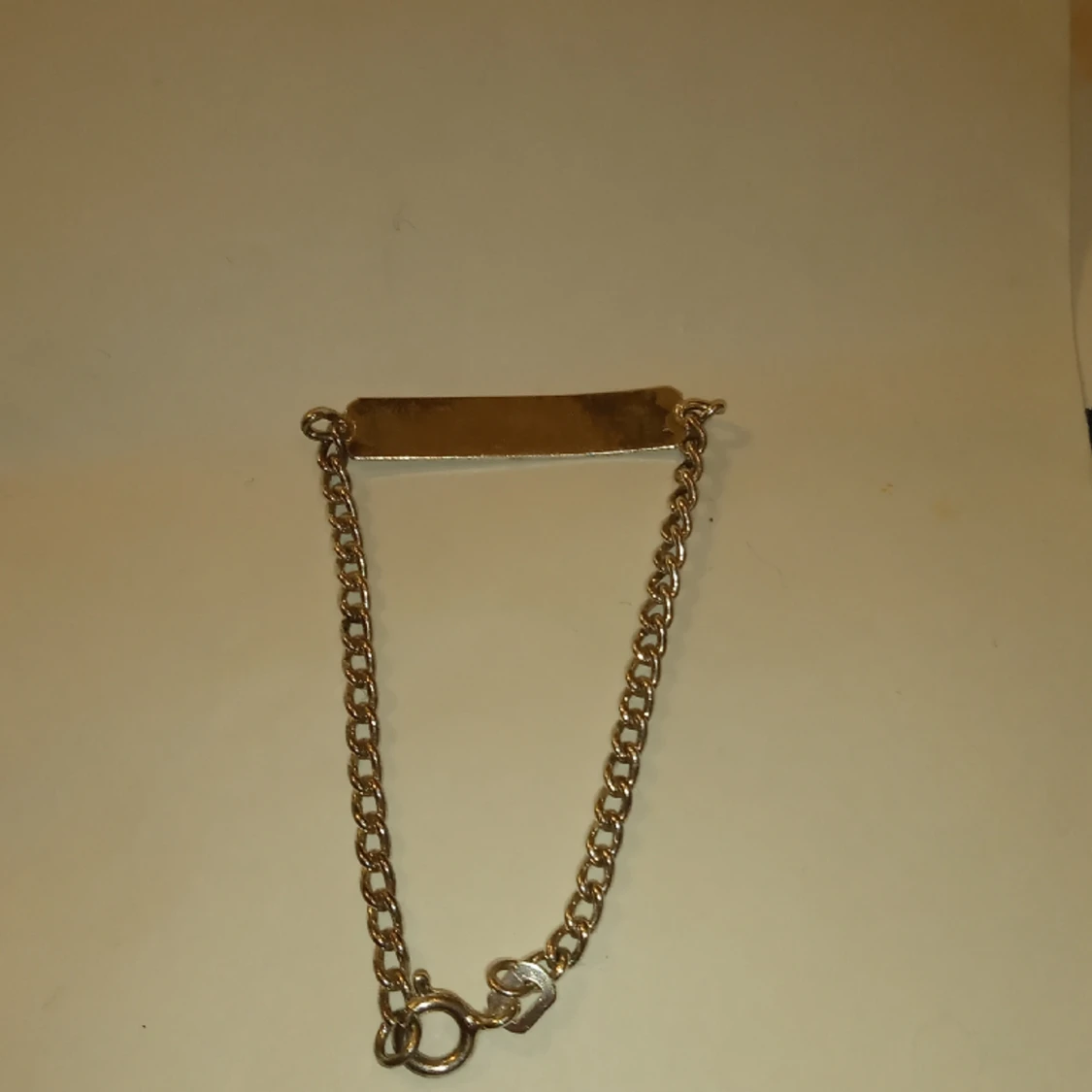 Armband med gravyr Sara Silver 925 .