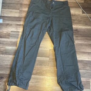 Parachute pants - Baggy parachute/cargo pants