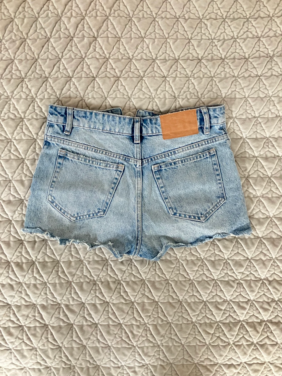 Ljusblå jeansshorts  - 91