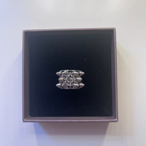 Edblad ring - Edblad ring i rostfritt stål, storlek L/18,5💞💞