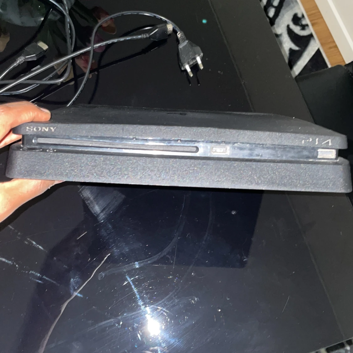 Ps4 med sladar  - 92