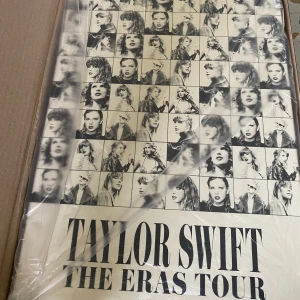 Taylor Swift  - INTRESSE KOLL på min VIP Ready for it box! Det som kommer finnas med är allt förutom själva VIP passet. Detta är endast intresse koll men kommer ha budgivning om många är intresserade. Skriv om frågor💕