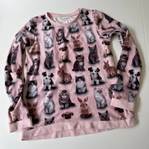 Tröja djurmotiv - Mysig tröja med katter, hundar,  kaniner