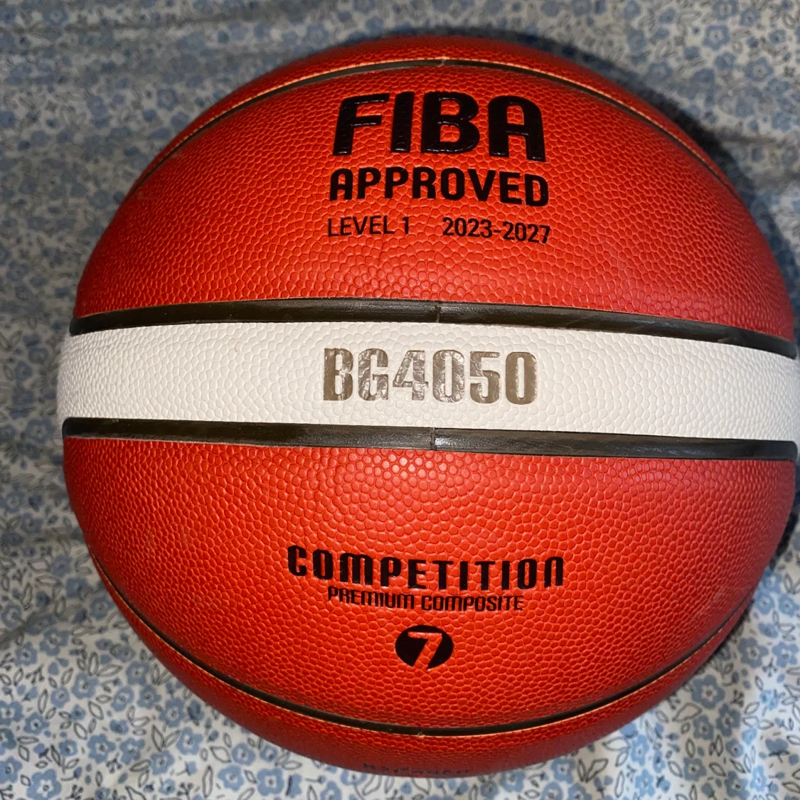 Molten Basketball - 90