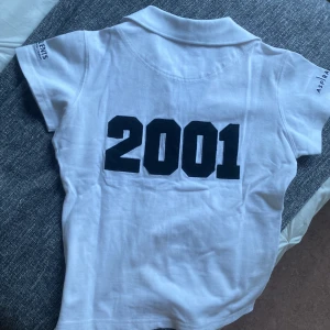 Piké  - Saknar prislap osv men visar svag till inga täcken på användning. Kontrakt för prisförlag👍🏼