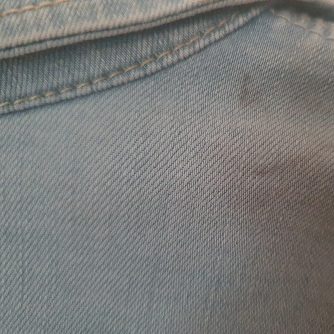 Ljusblå kortare jeansjacka från Flash - 93