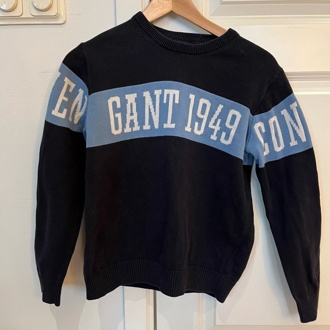 Stickad GANT tröja  158-168