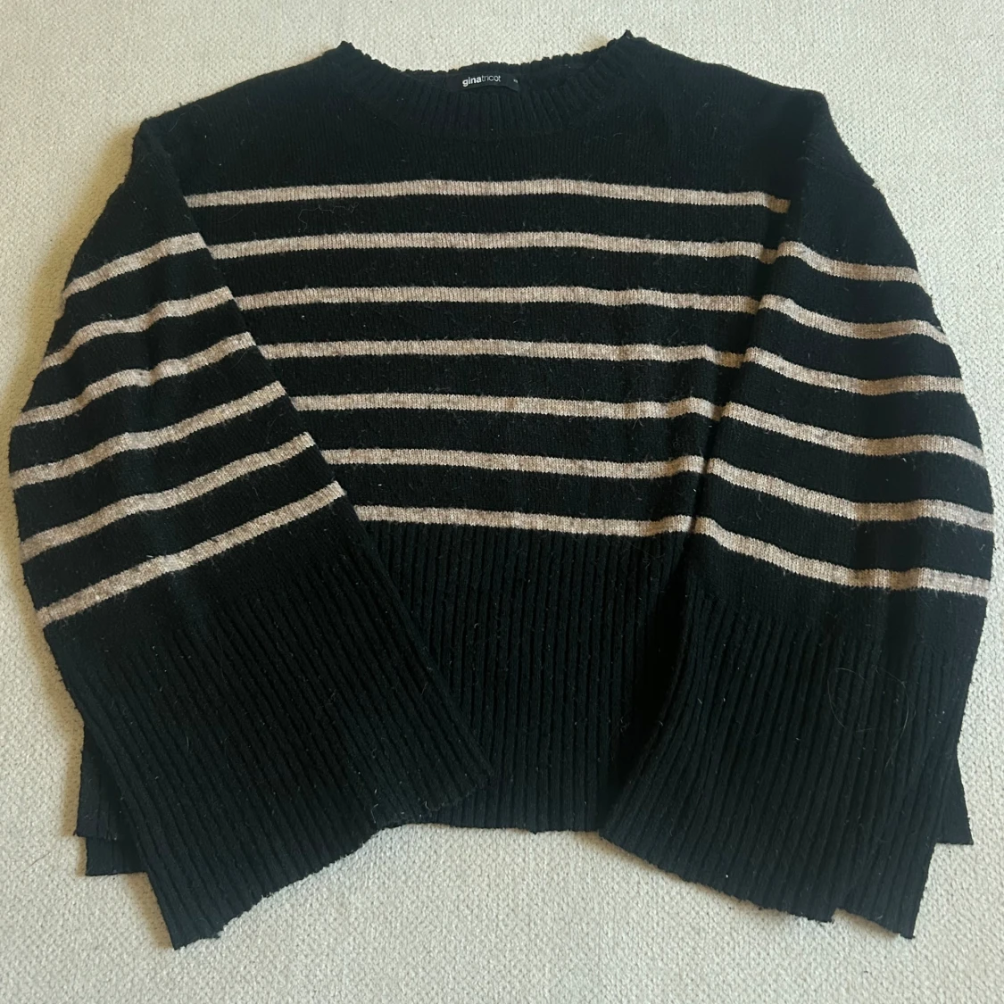 Randig tröja från Gina