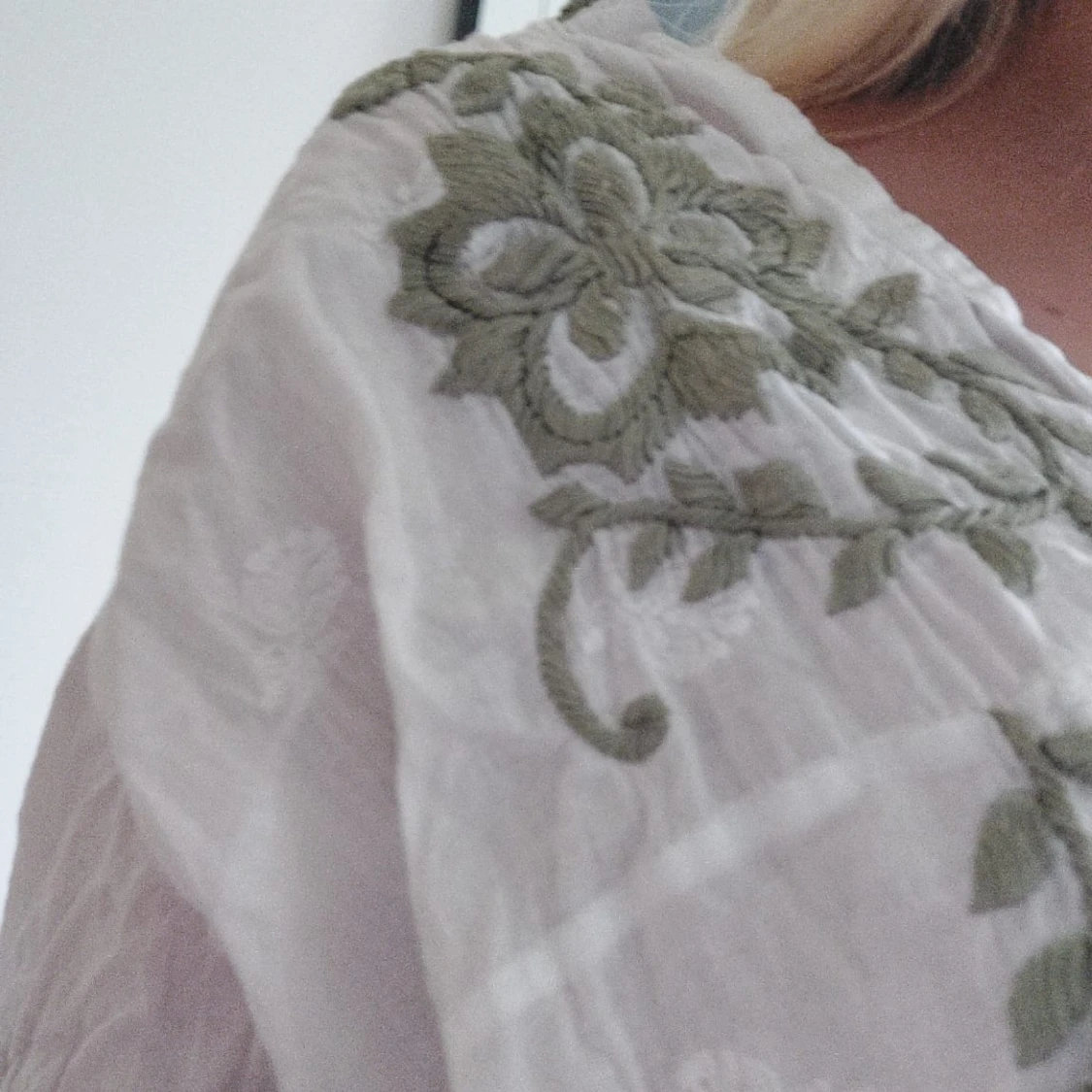 Jättesöt grön vit blus🫶 - 90