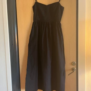 HM midi dress - Only worn once