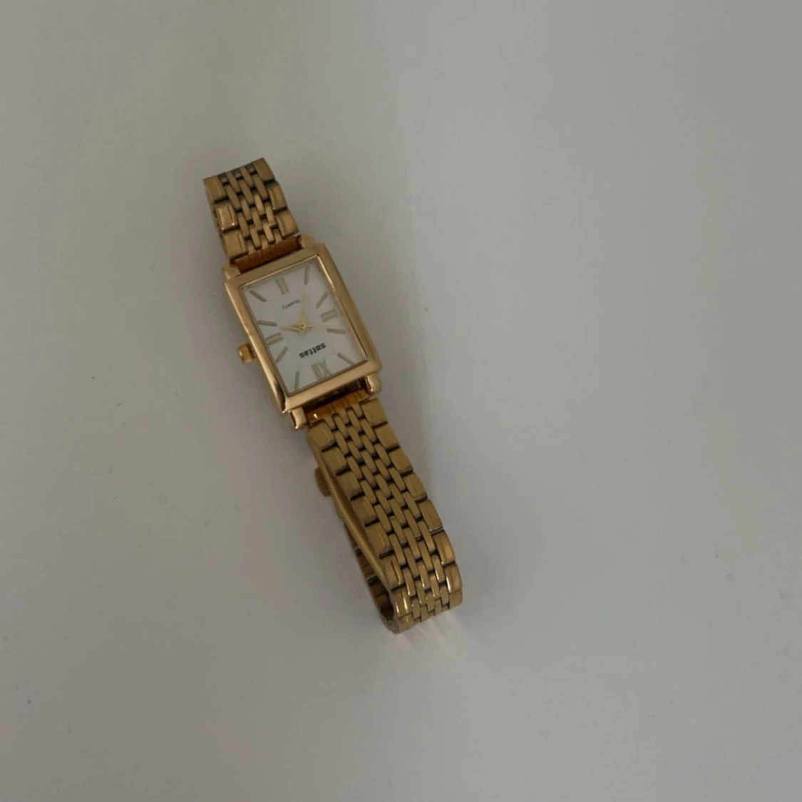 Mockberg liknade klocka - 90