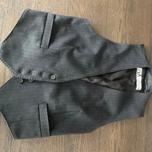 Väst zara - Storlek xs, Använd i bra skick.