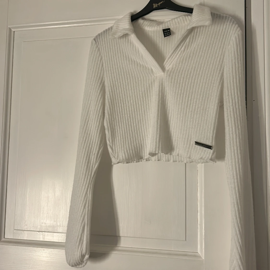 Stickad vit-tröja 🤍🤍 - 90