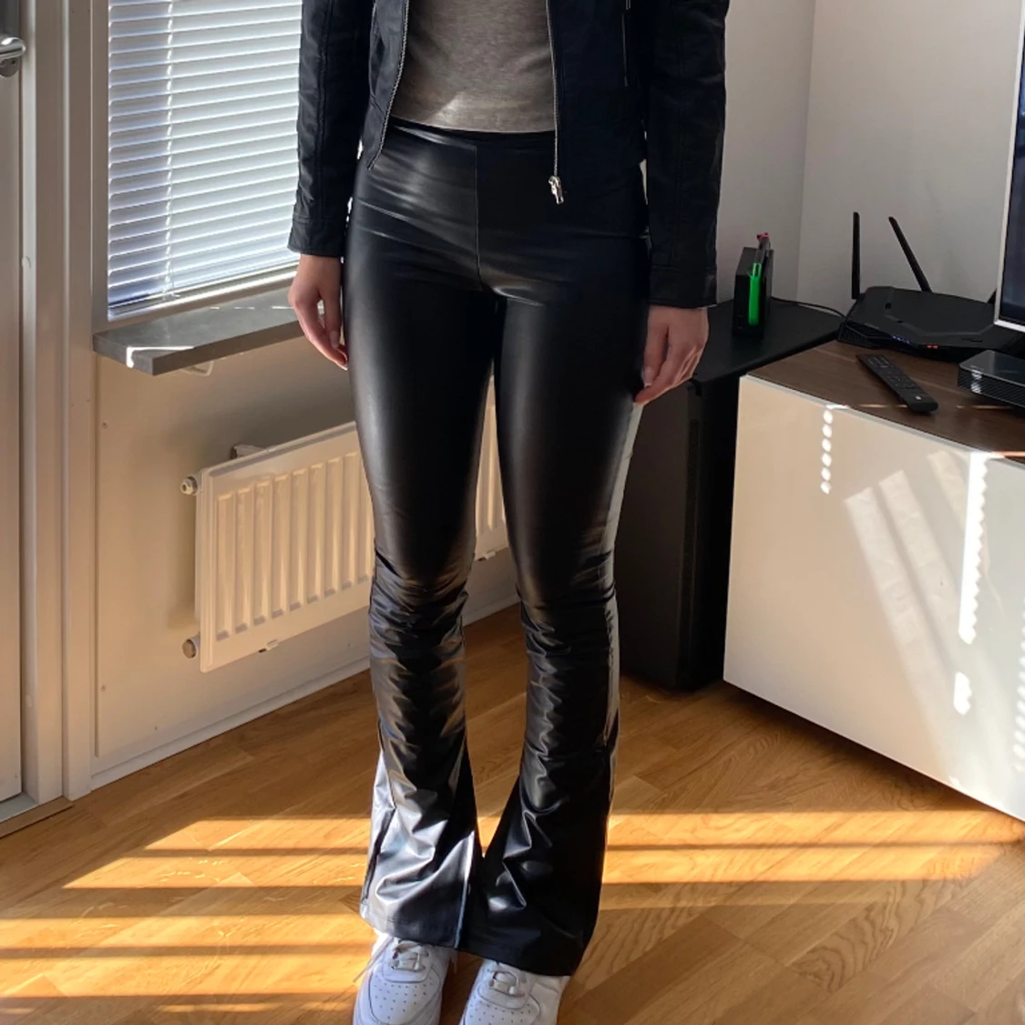 NLY TREND konstbyxor