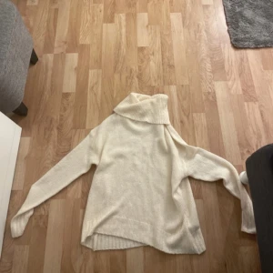 Stickadtröja med polo - Stickadtröja från lager 157