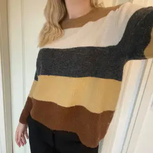 Flerfärgad stickad tröja från HM 