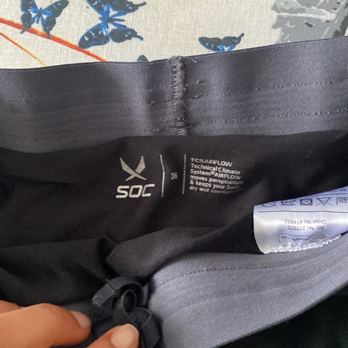 Träningsshorts med ett extra lager! - 90