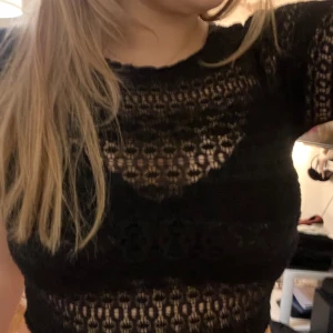 Spets top  - En spets top, vet tyvär inte vart jag köpte den 🩷stl S passar även Xs 