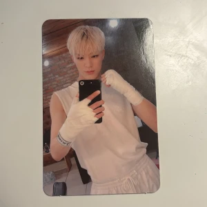 jeno we boom album photocard  - wts | bra skick <3 skriv privat för fler bilder eller några frågor. köp sker genom ”köp nu”, swish eller paypal 🎀 har 500+ proofs på instagram @tradingfairylix 🤍