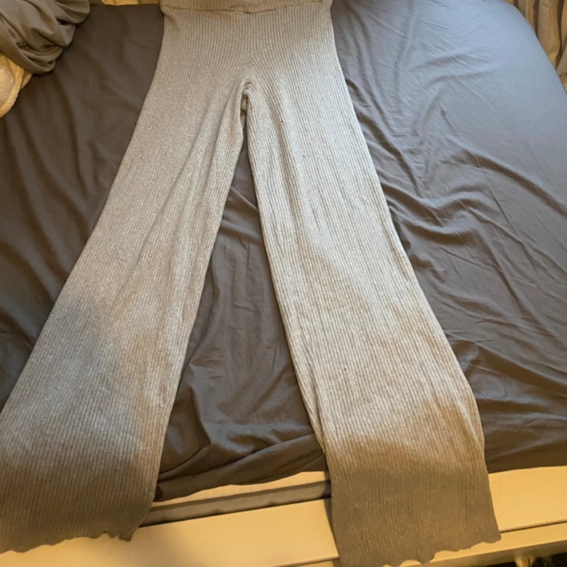 Ett grått mysigt sett  - 90