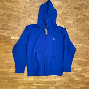 Ralph lauren zip - Ralph lauren zip up R€P. Storlek M pris ej hugget i sten