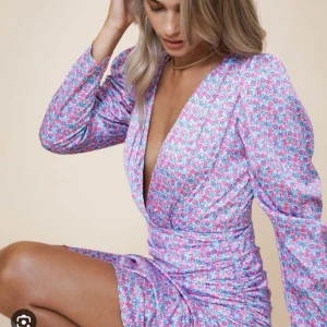 Adoore - Klänning från adoore stl 34, helt ny prislapp kvar!