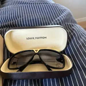 Louis Vuitton solgalsögon i topp skick!