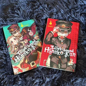 Hanako kun manga  - Första och andra hanako kun manga böckerna, säljer båda för 120kr