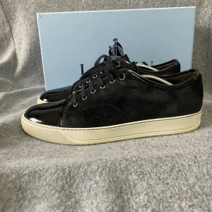 Lanvin skor - Stilrena lanvin skor | skicket är jätte bra 8,5/10 | storlek uk 11 ~ 46 | box ingår! | skriv vid frågor.