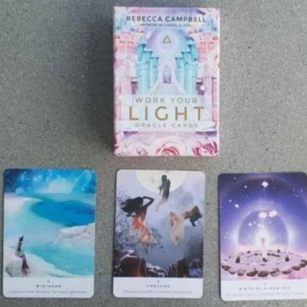 Work your light oracle cards (eng) NY fortfarande inplastad. Övrigt.