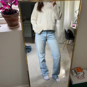 Ljusa jeans - Superfina jeans från zara💕