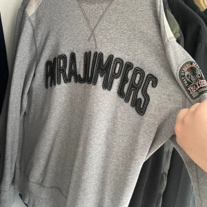 Parajumper tröja - Tröja från Parajumpers i bra skick mest legat i garderoben. Storlek L/XL