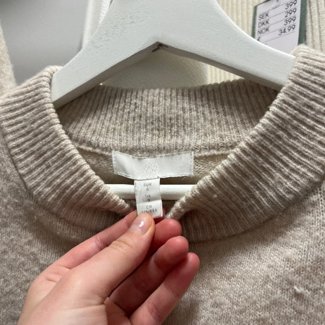 Stickad tröja  - 91