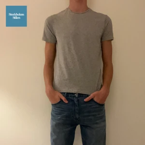 Levi’s 513 - Levi’s 513 • Väldigt bra skick, näst in till helt nya. Storlek 32x34