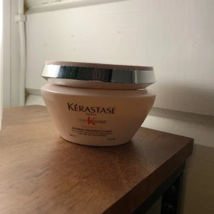 Kerastase inpackning - 1/2 kvar, nypris 539kr.