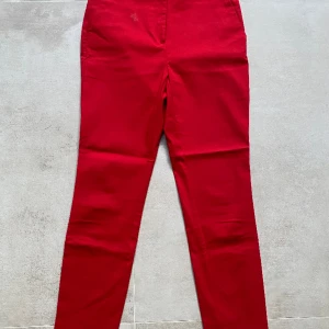 Röda tygbyxor  - Snygga tygbyxor! Pris kan diskuteras💕