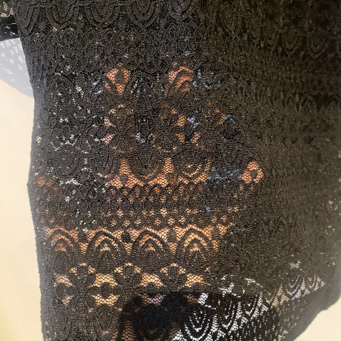 Svart spets tröja  - 91