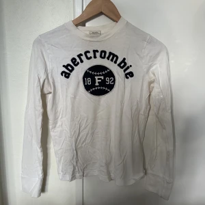 Abercrombie and fitch  - Snygg tröja!!