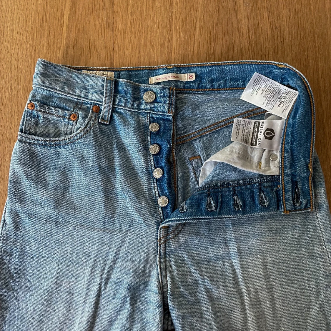 Levi’s jeans ljusblåa - 90