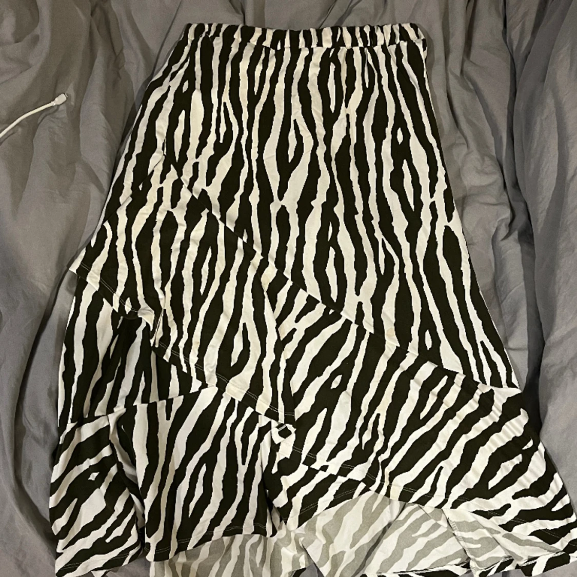 Långkjol med zebramönster - 90