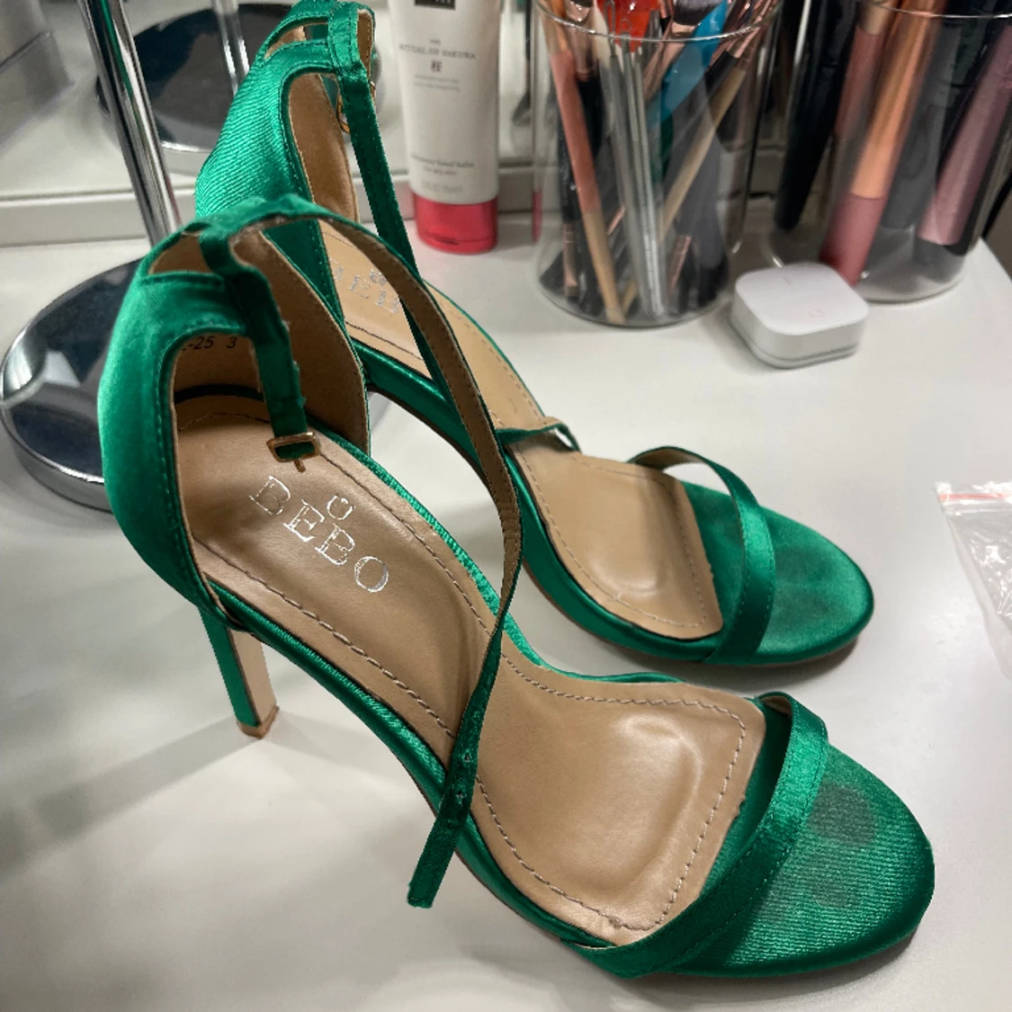 Mörkgröna klackar  - 90