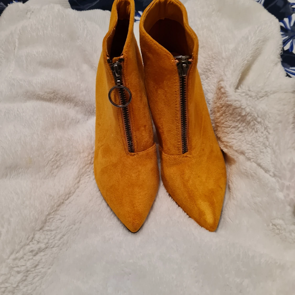 Högklackskor stl 37