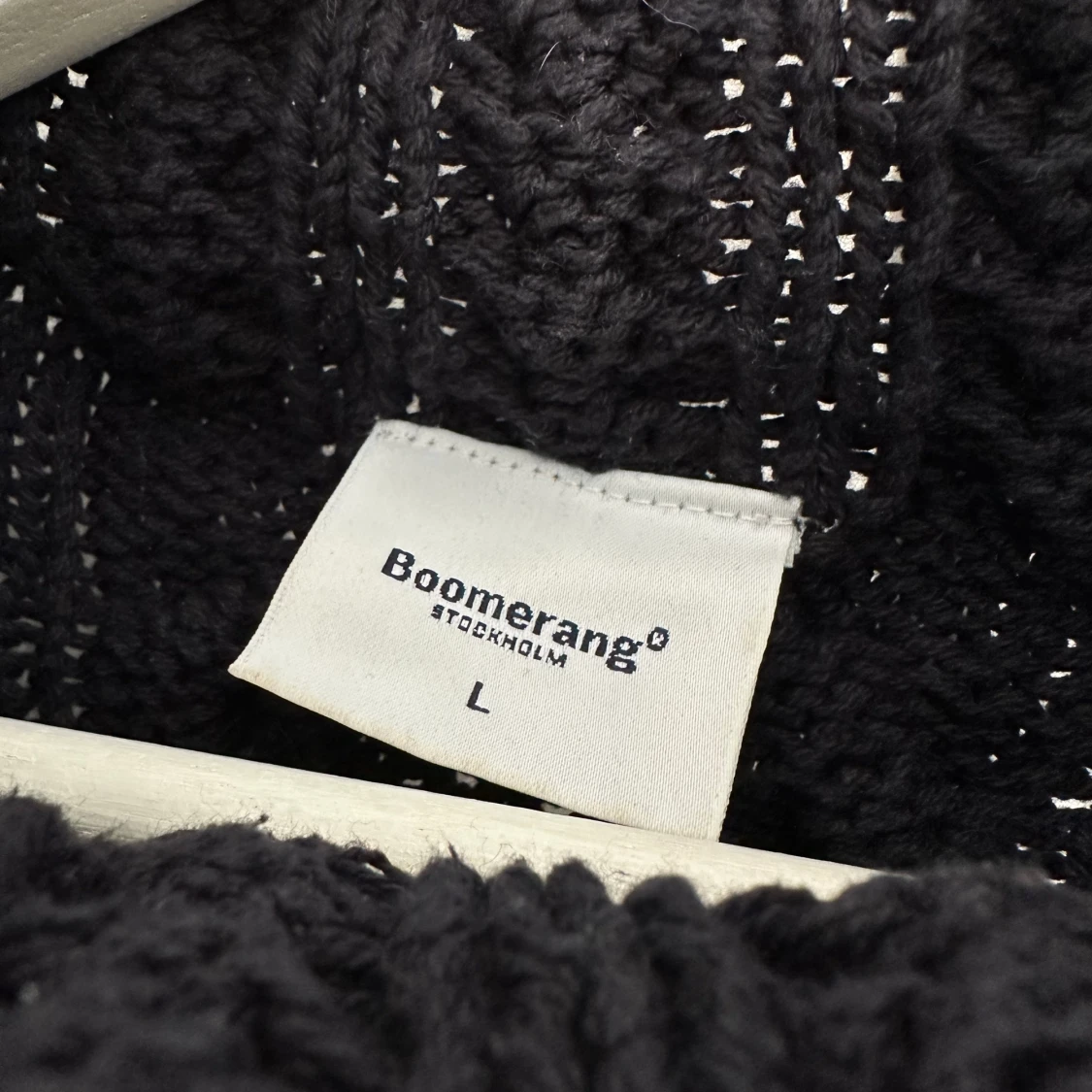 Boomerang stickad tröja (L) - 90