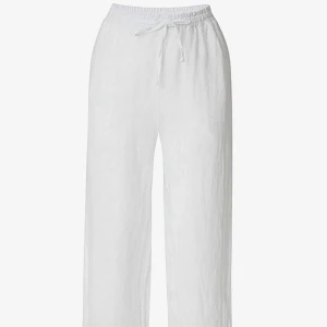 Linnebyxor  - Linnebyxor från chelsea i storlek S. Köpta i butiken i Göteborg men väldigt sparsamt använda🥰