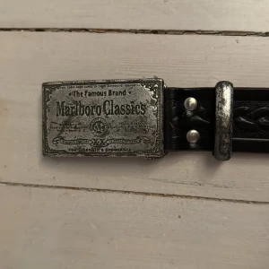 MARLBORO CLASSIC BRUNT BÄLTE 95cm - Vintage använt skick