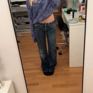 Low jeans  - Från Replay, inga defekter  W25/L30 Midja 37 Innebenslängd 76