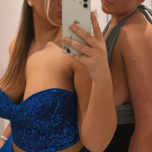 Fest topp  - Super fin blå paljett fest topp 🩵